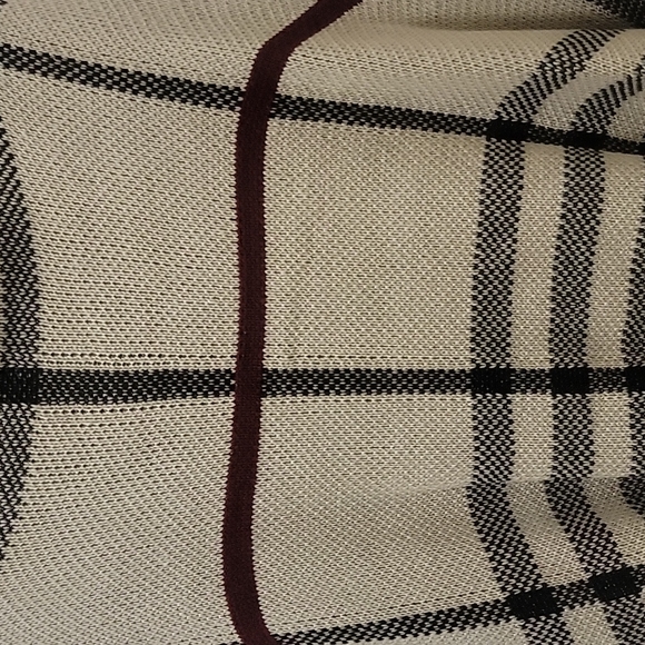 Poncho sweater - Picture 2 of 2